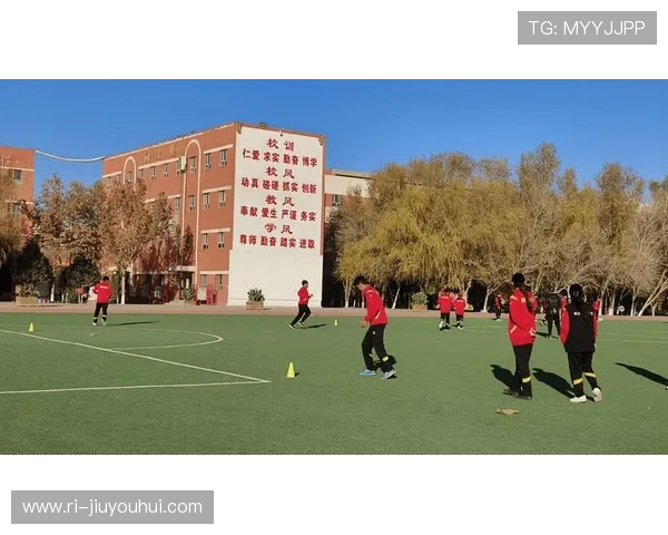 杭州足球裁判培训课程全面开班 提升裁判执法水平 助力足球事业发展 杭州足球裁判培训课程全面开班 提升裁判执法水平 助力足球事业发展